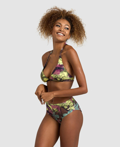 Quick guide to choosing women's swimwear for the beach